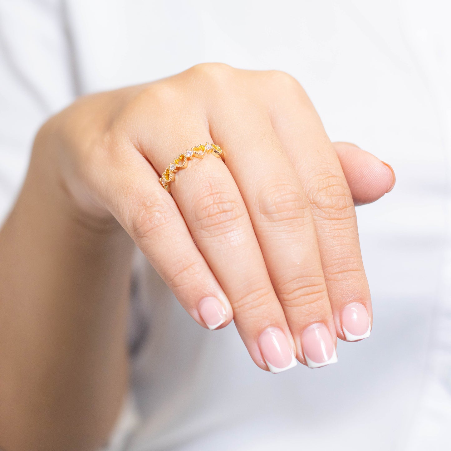 Anillo corazones zircones Amulí