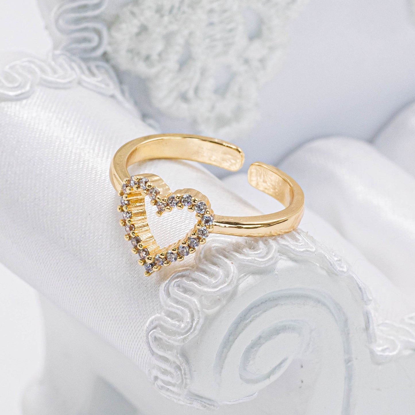 Anillo silueta corazon