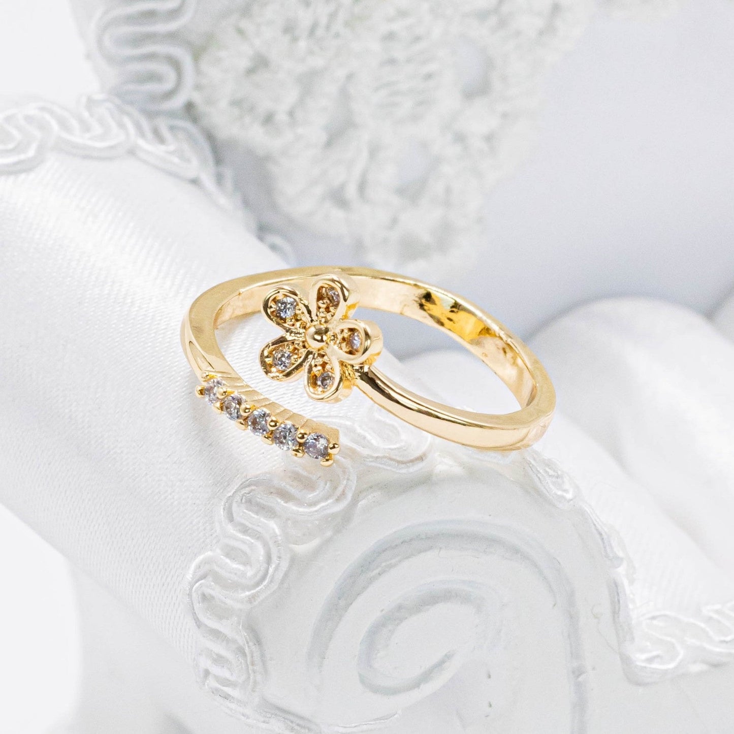 Anillo flor tallo