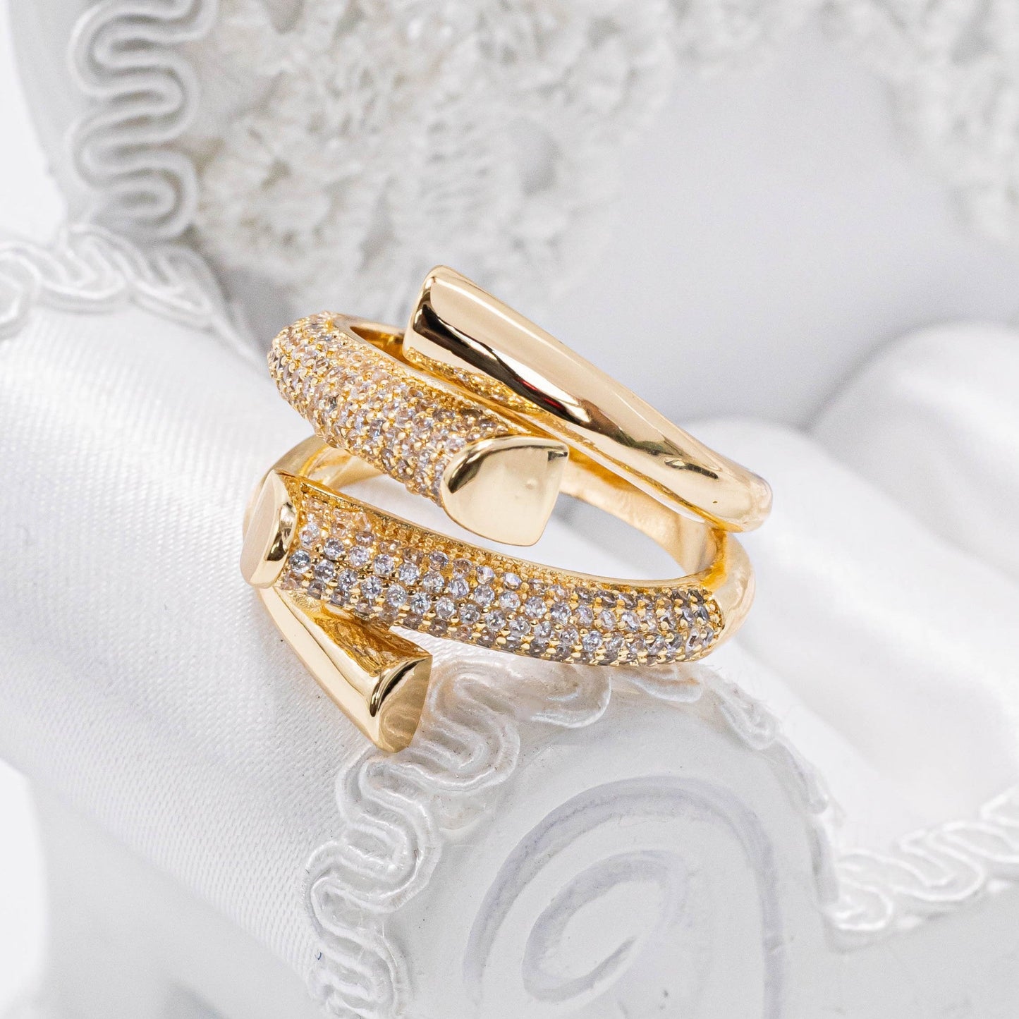 Anillo microzircones