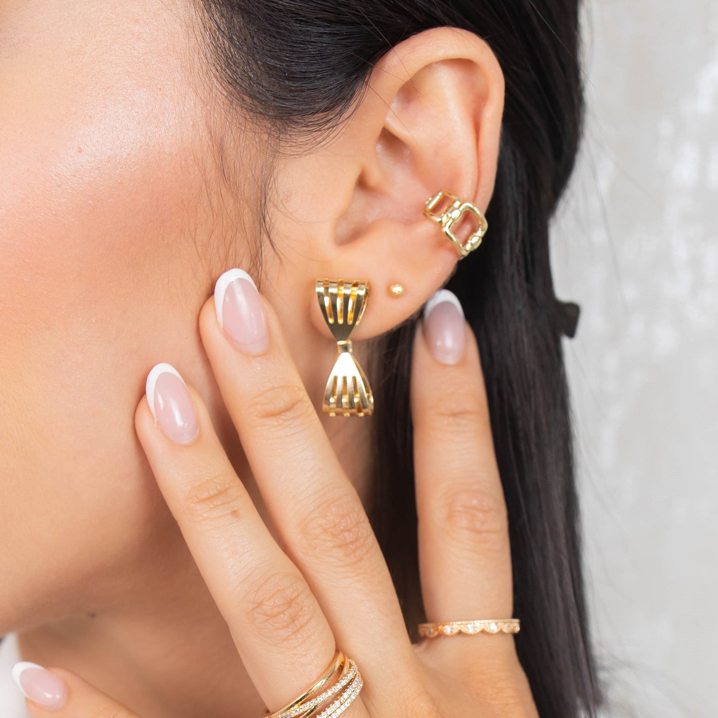 Arete moño liso