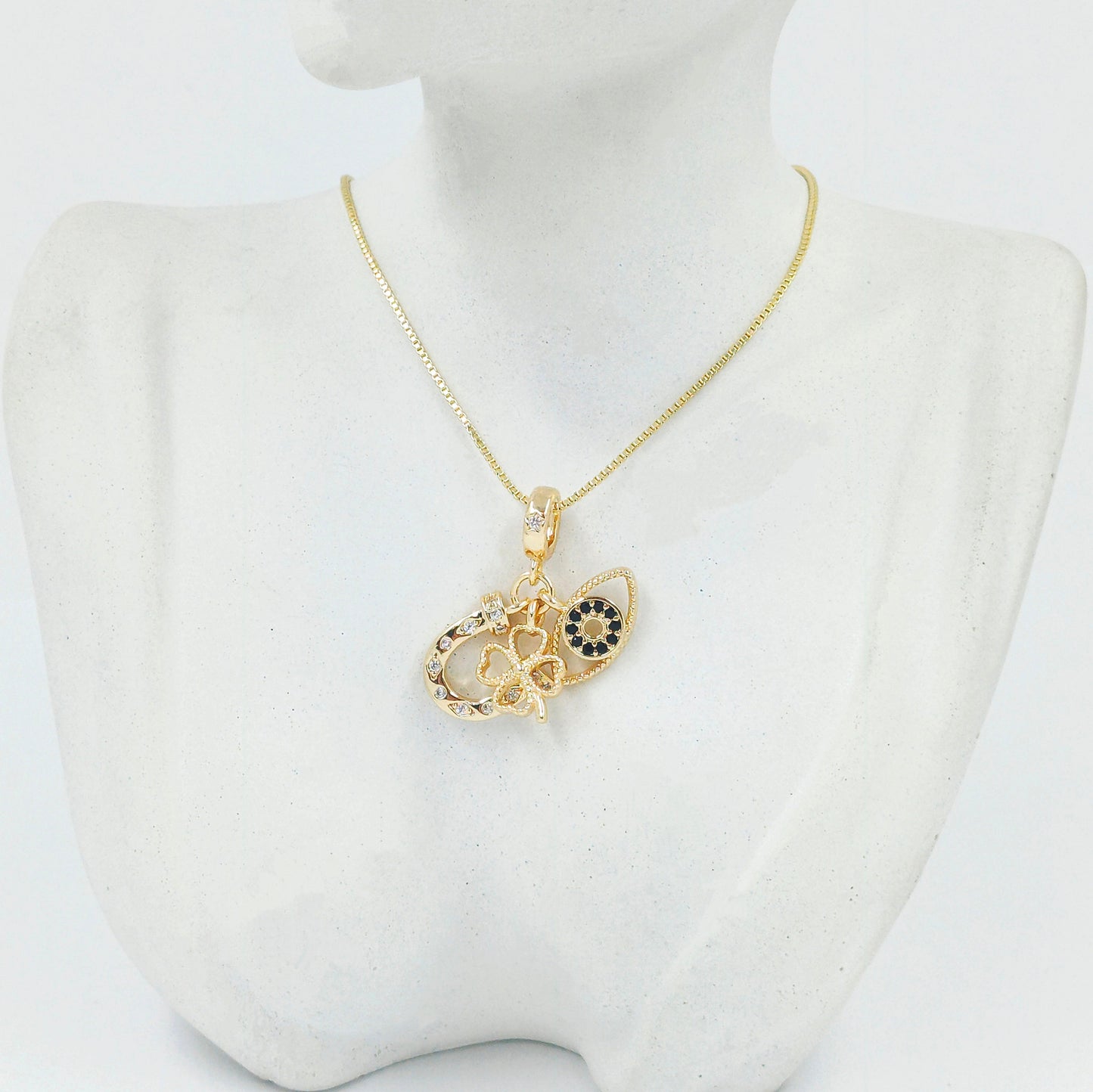 Collar rodio ojo turco
