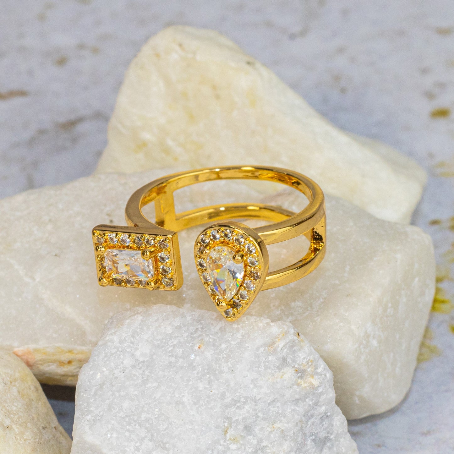 Anillo dos zircones  Amulí