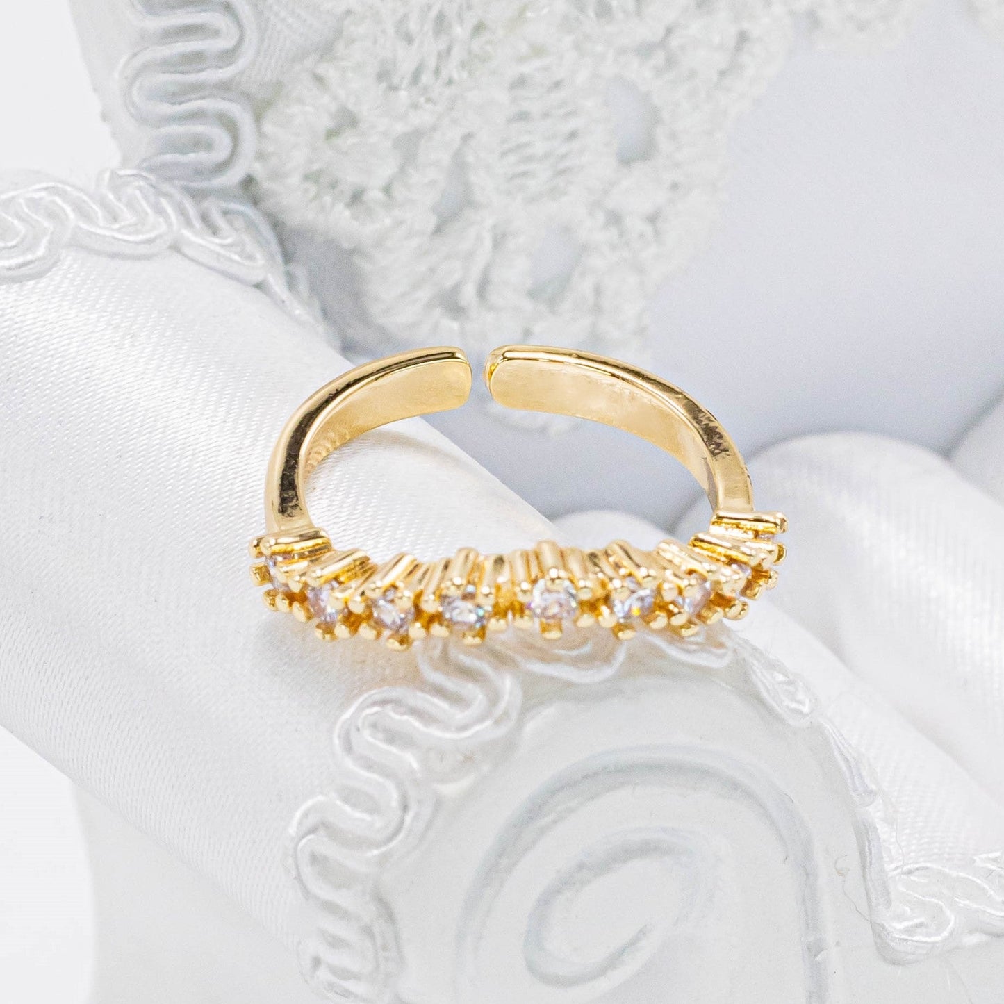 Anillo zircones