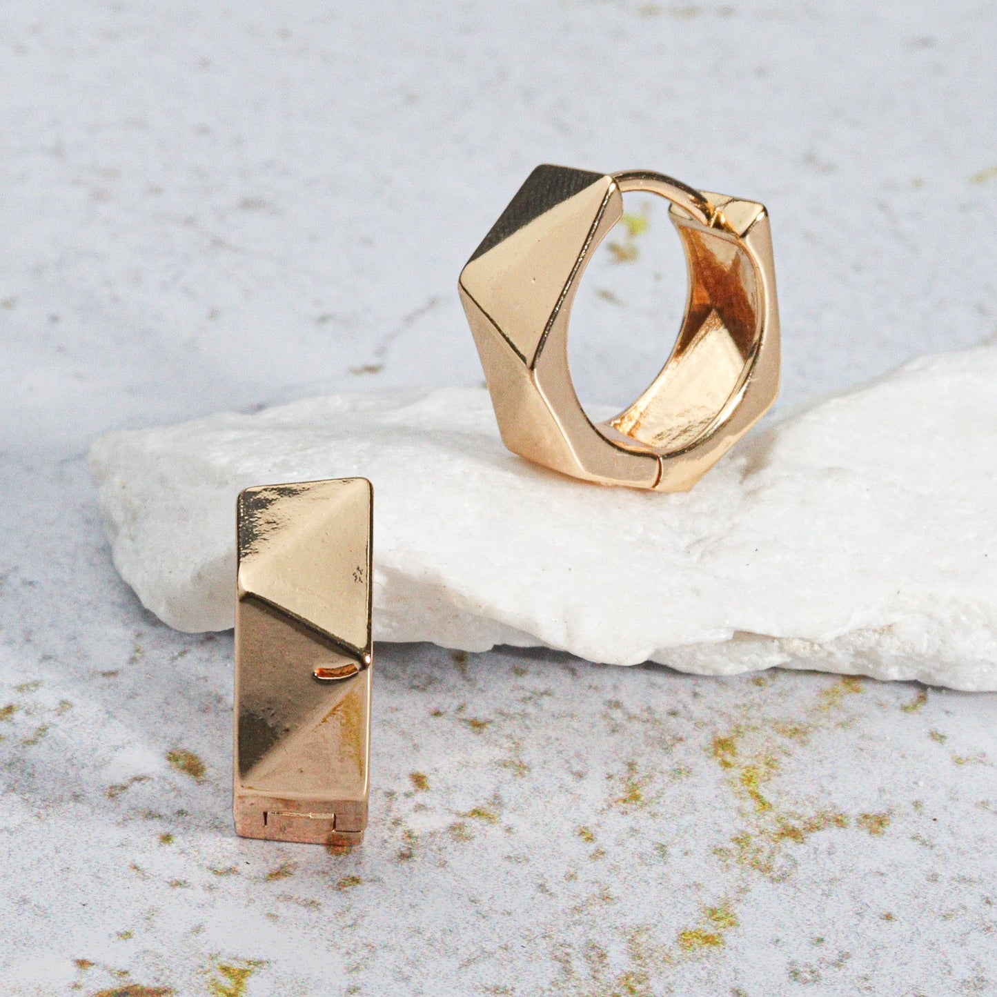 Cdga pequeña liso triángulos