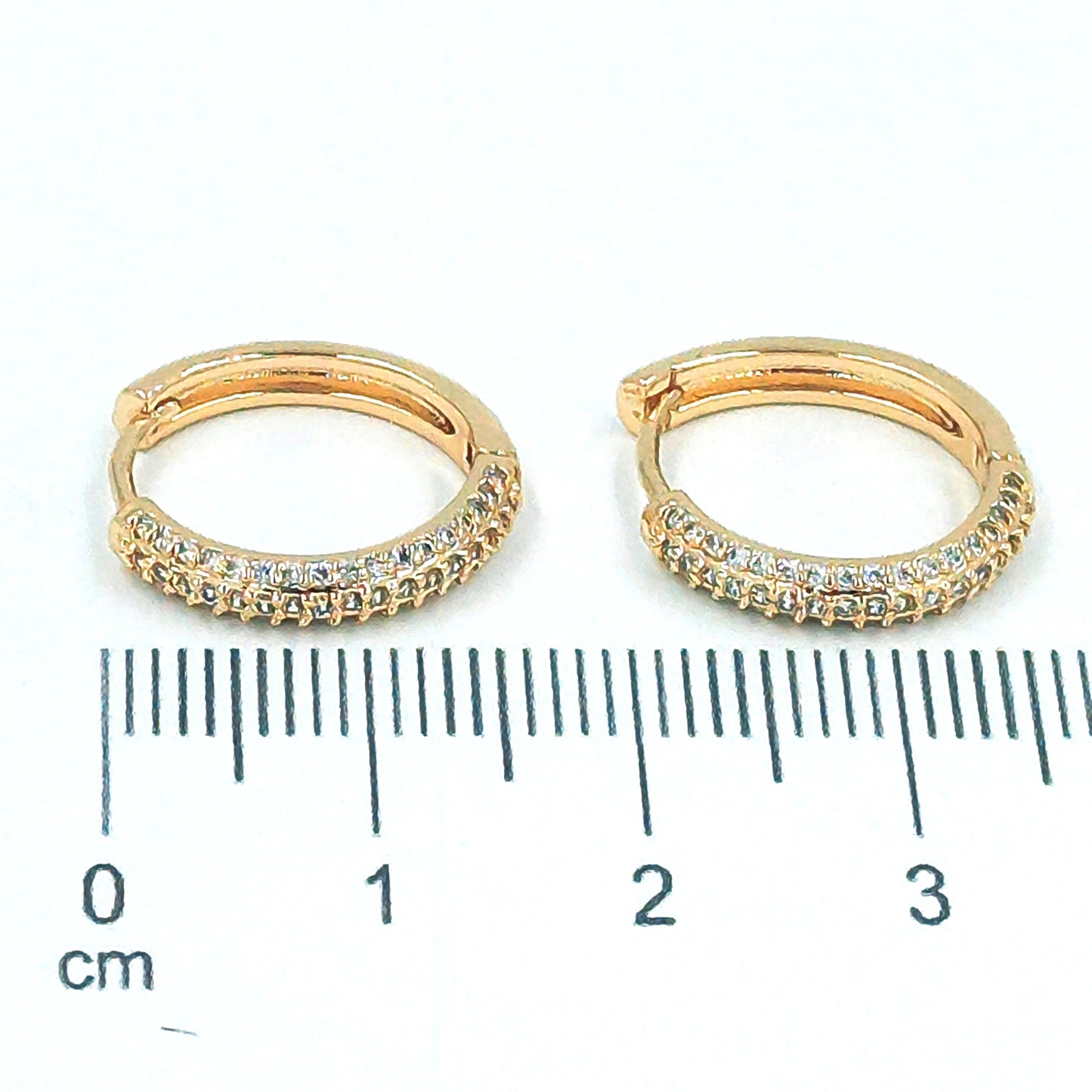 Cdga pequeña microzircones