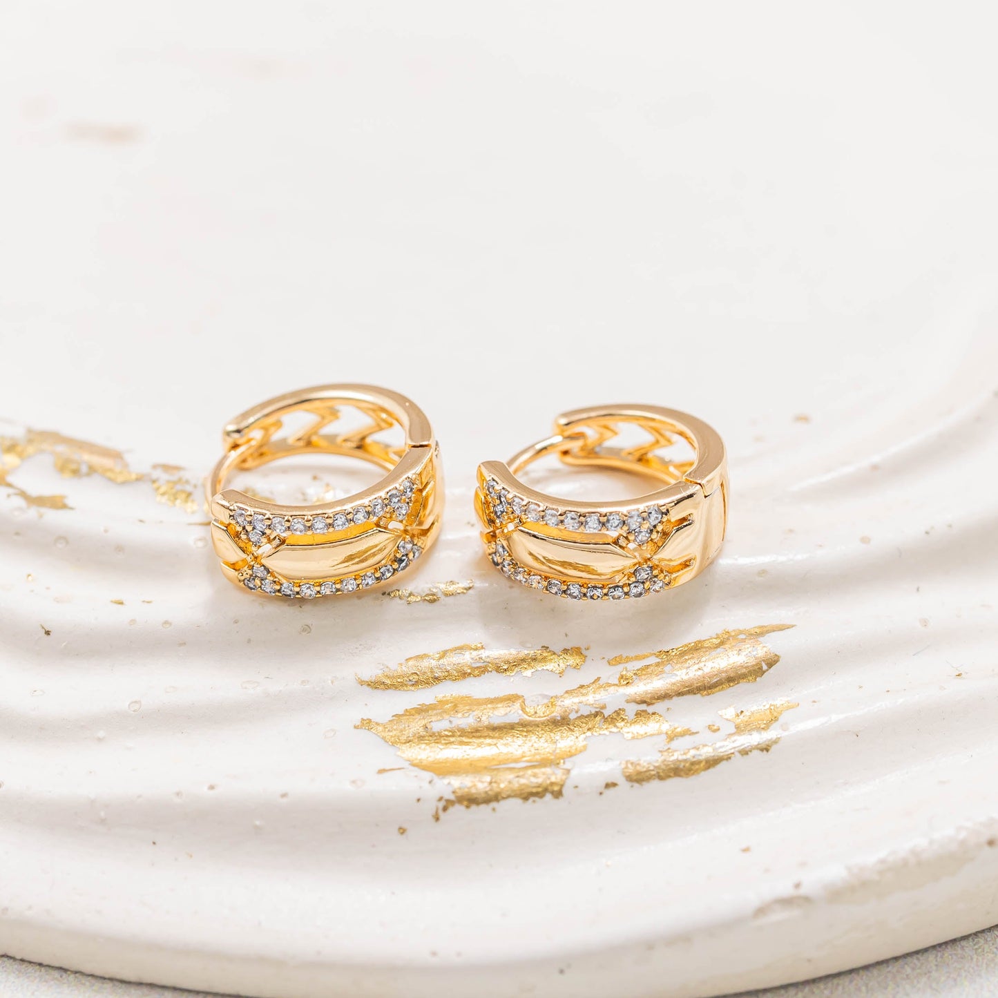 Candonga pequeña microzircón