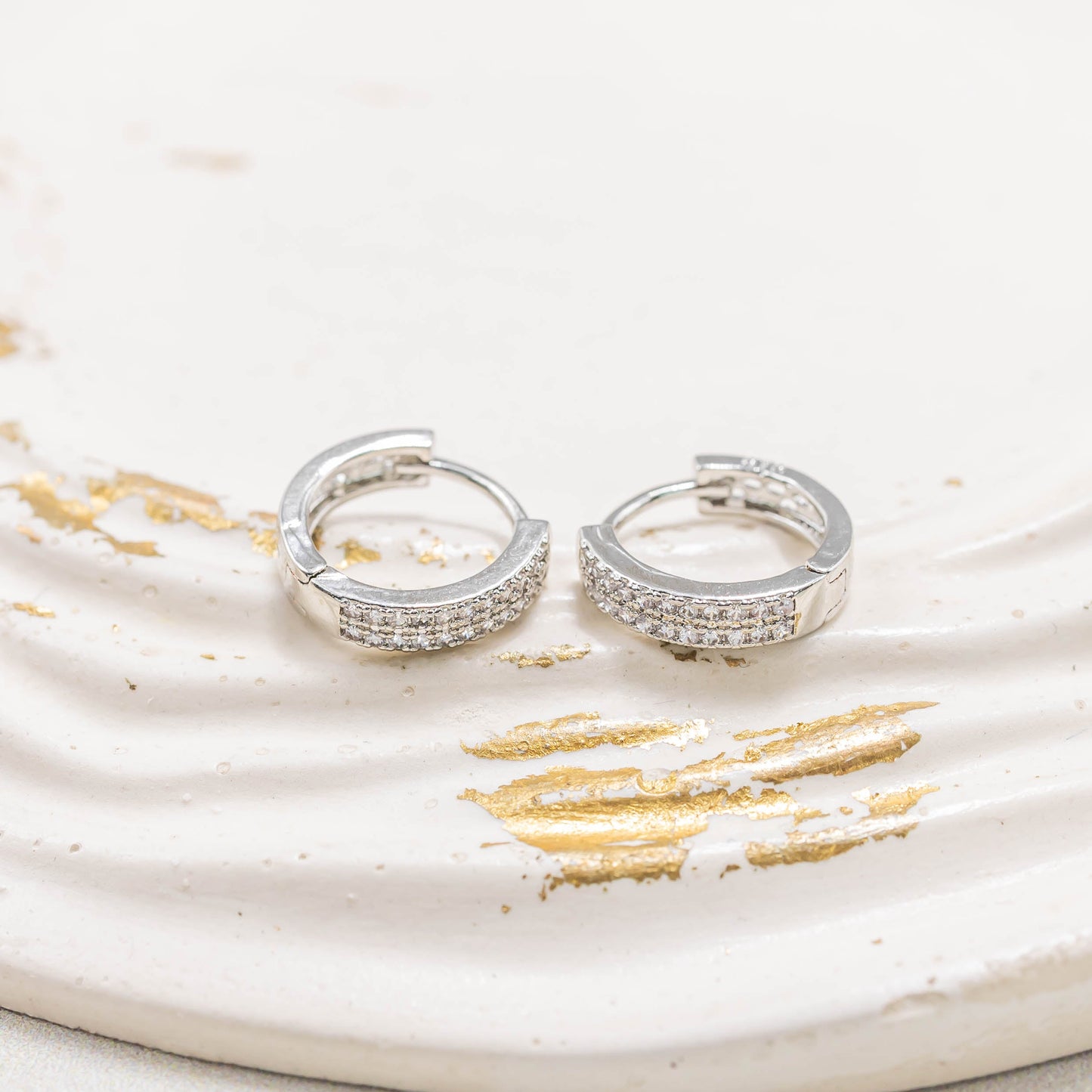 Candonga pequeña microzircones