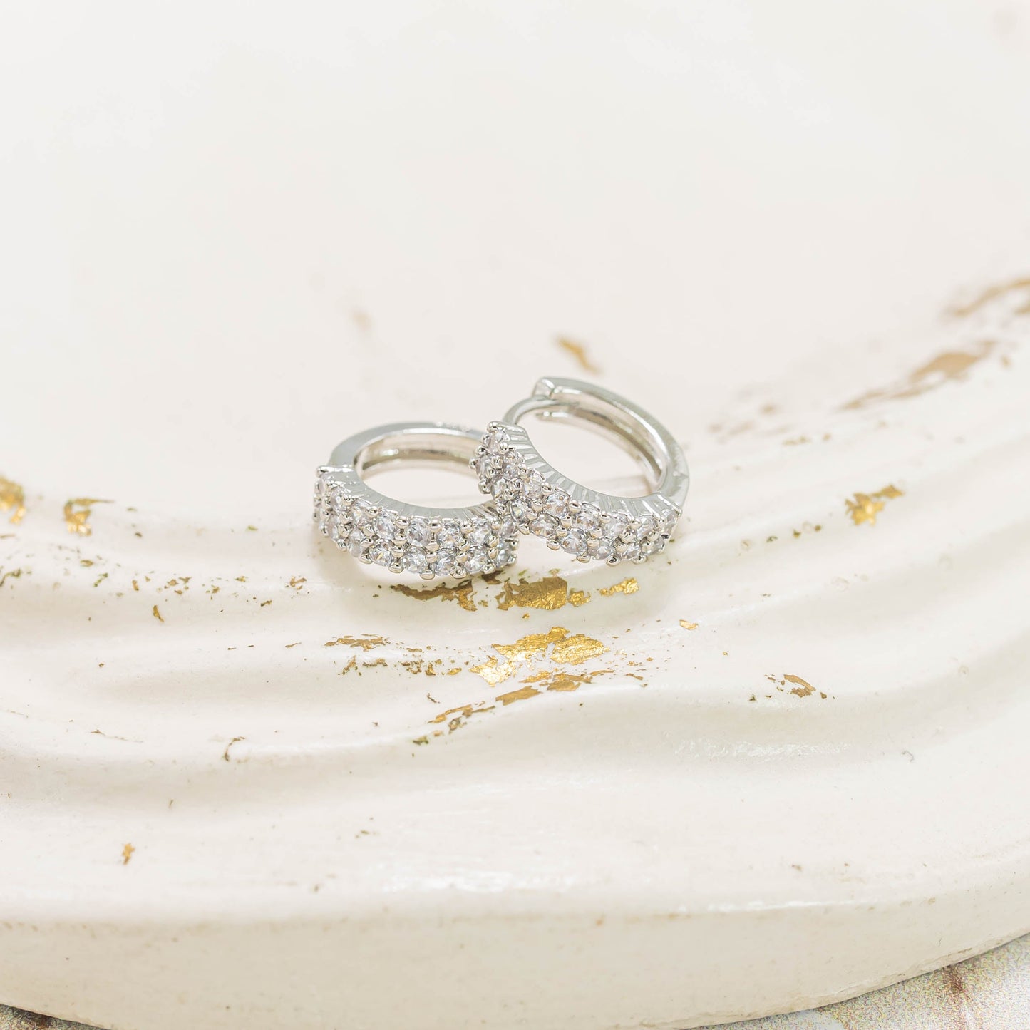 Candonga pequeña microzircón