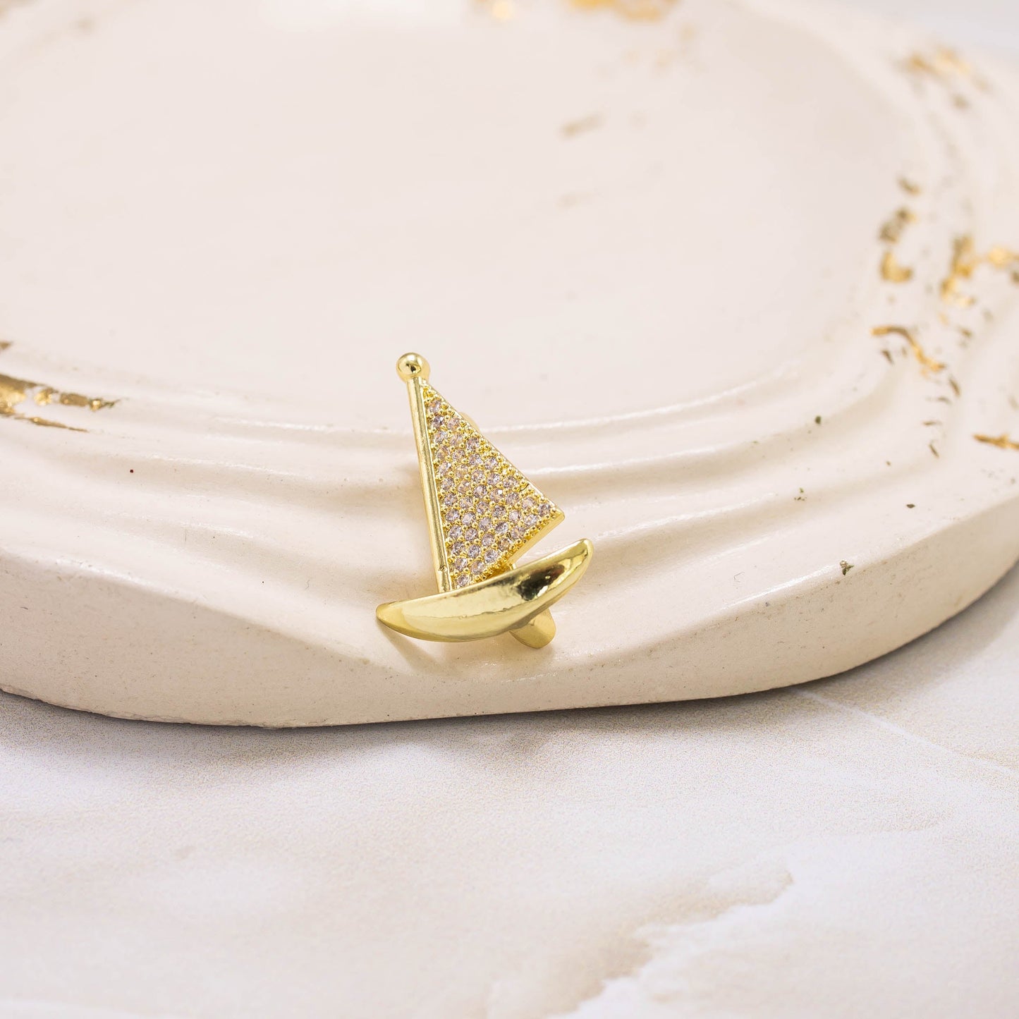 Broche velero microzircón