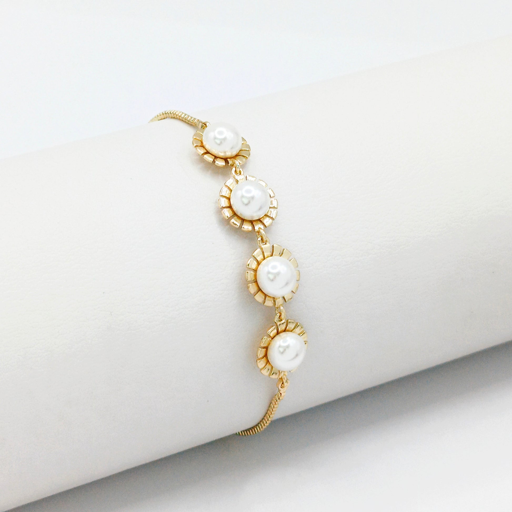 Pulsera flor perla  Amulí