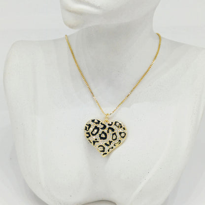 Collar rodio corazon nacar