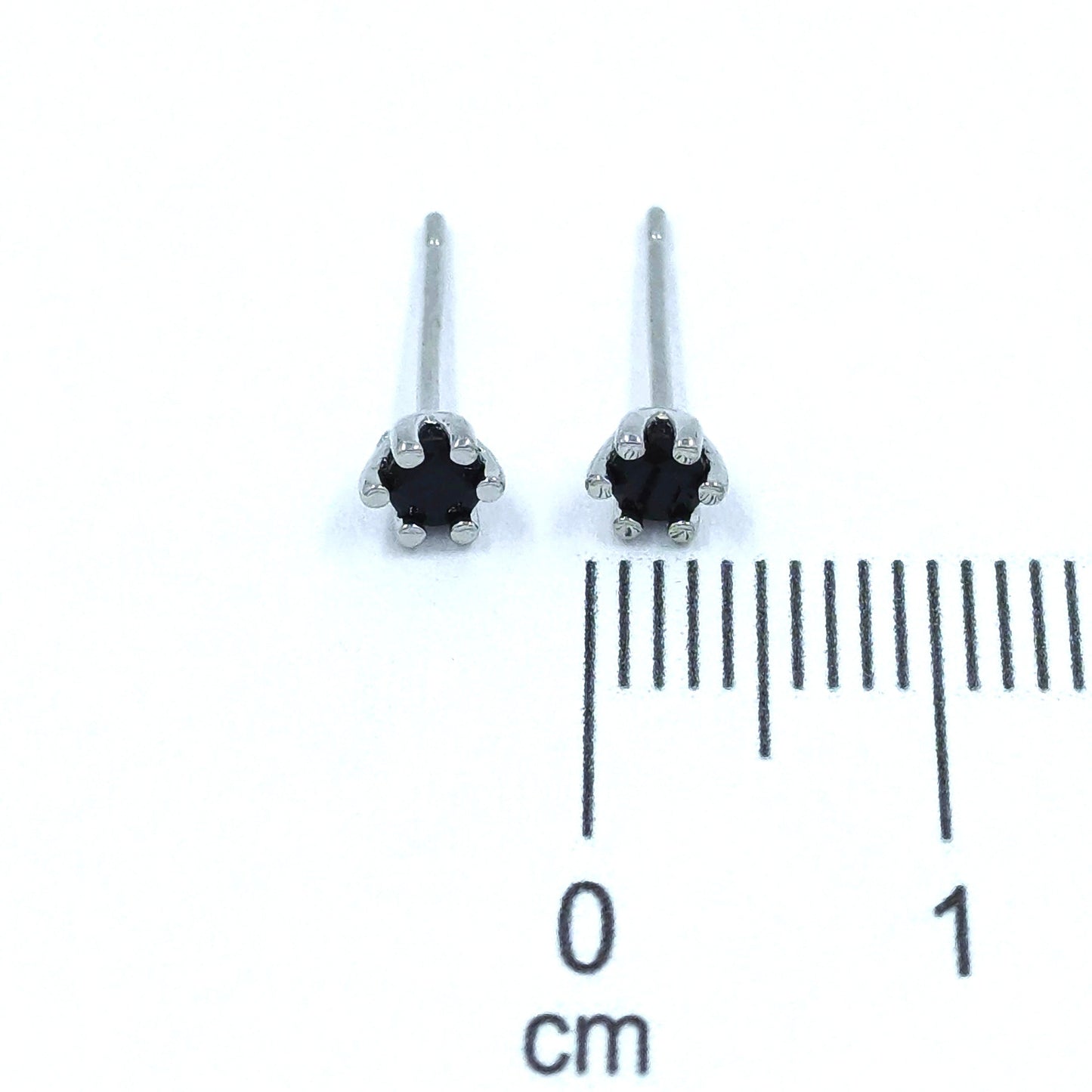 Topo zircón negro P